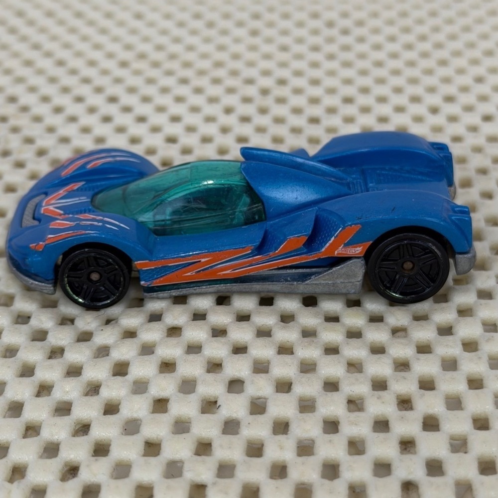 Hot Wheels Teegray Blue 2009 Mattel Diecast Race Car Orange Graphics L28 EUC